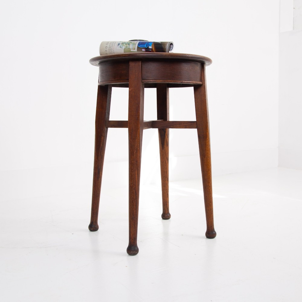 Great Looking English Oak Pub Tavern Side Table C1920 View II