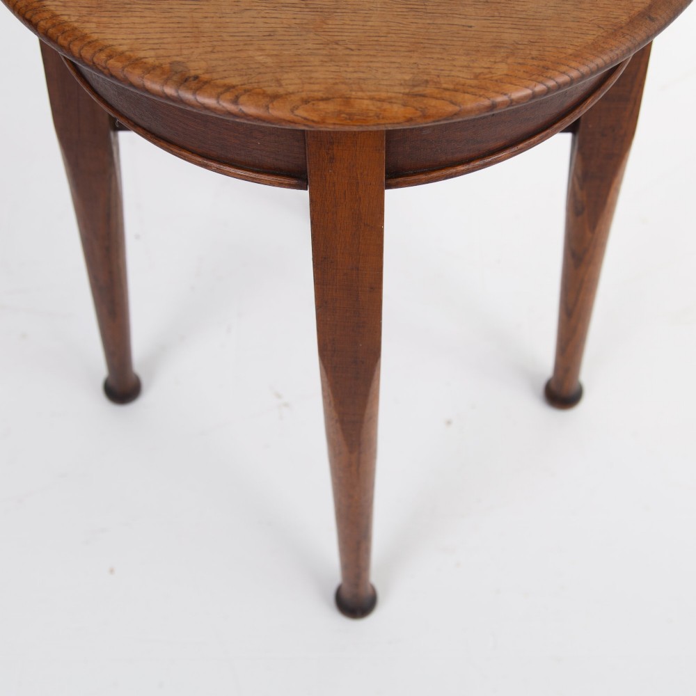 Great Looking English Oak Pub Tavern Side Table C1920 View VI