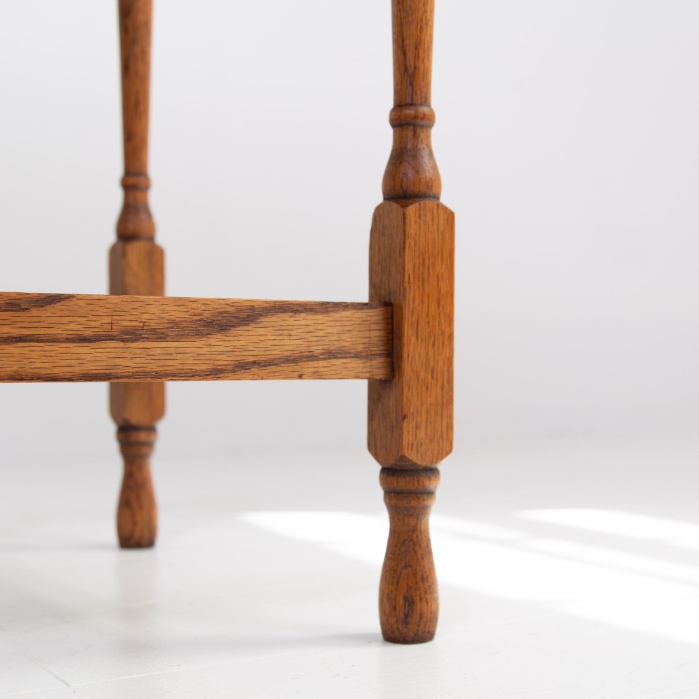 Attractive Small English Golden Oak Side Table C1930 View XII