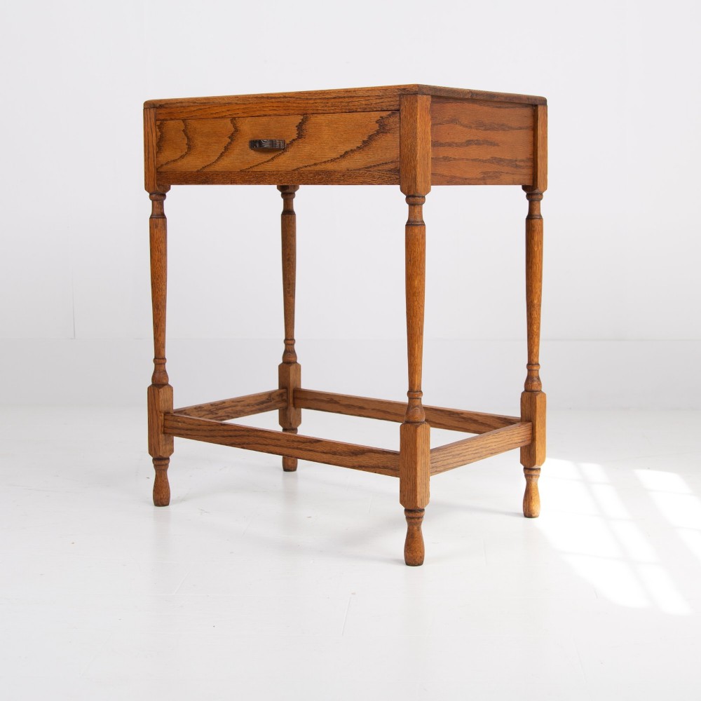 Attractive Small English Golden Oak Side Table C1930 View XIII