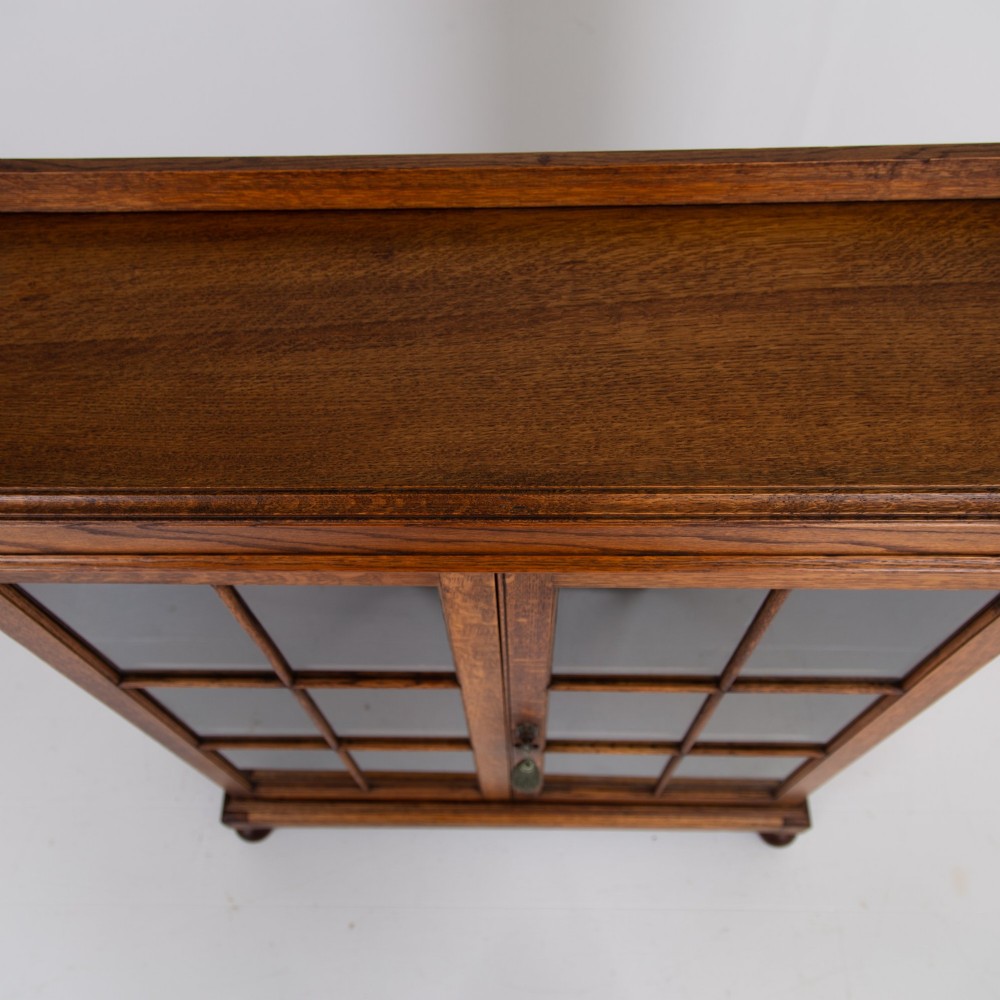 Handsome English Oak Glazed Bookcase Cabinet C1920 View IX