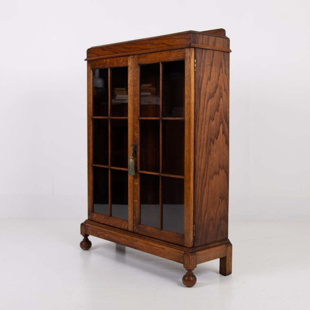 Handsome English Oak Glazed Bookcase Cabinet C1920 View XII