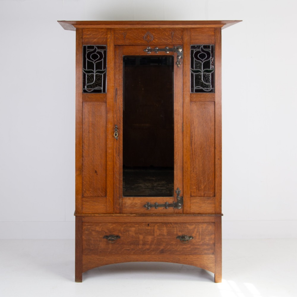 Attractive Golden Oak Arts and Crafts Wardrobe 1910 View II