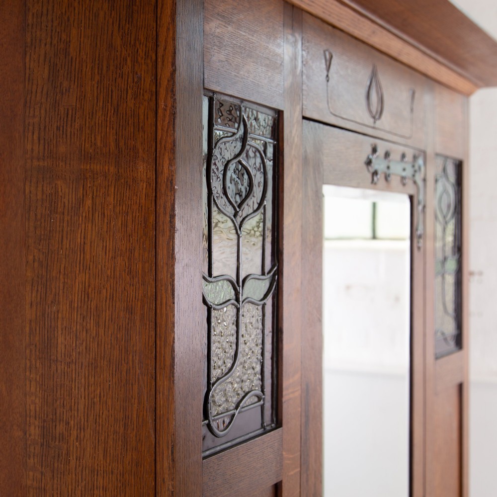 Attractive Golden Oak Arts and Crafts Wardrobe 1910 View III