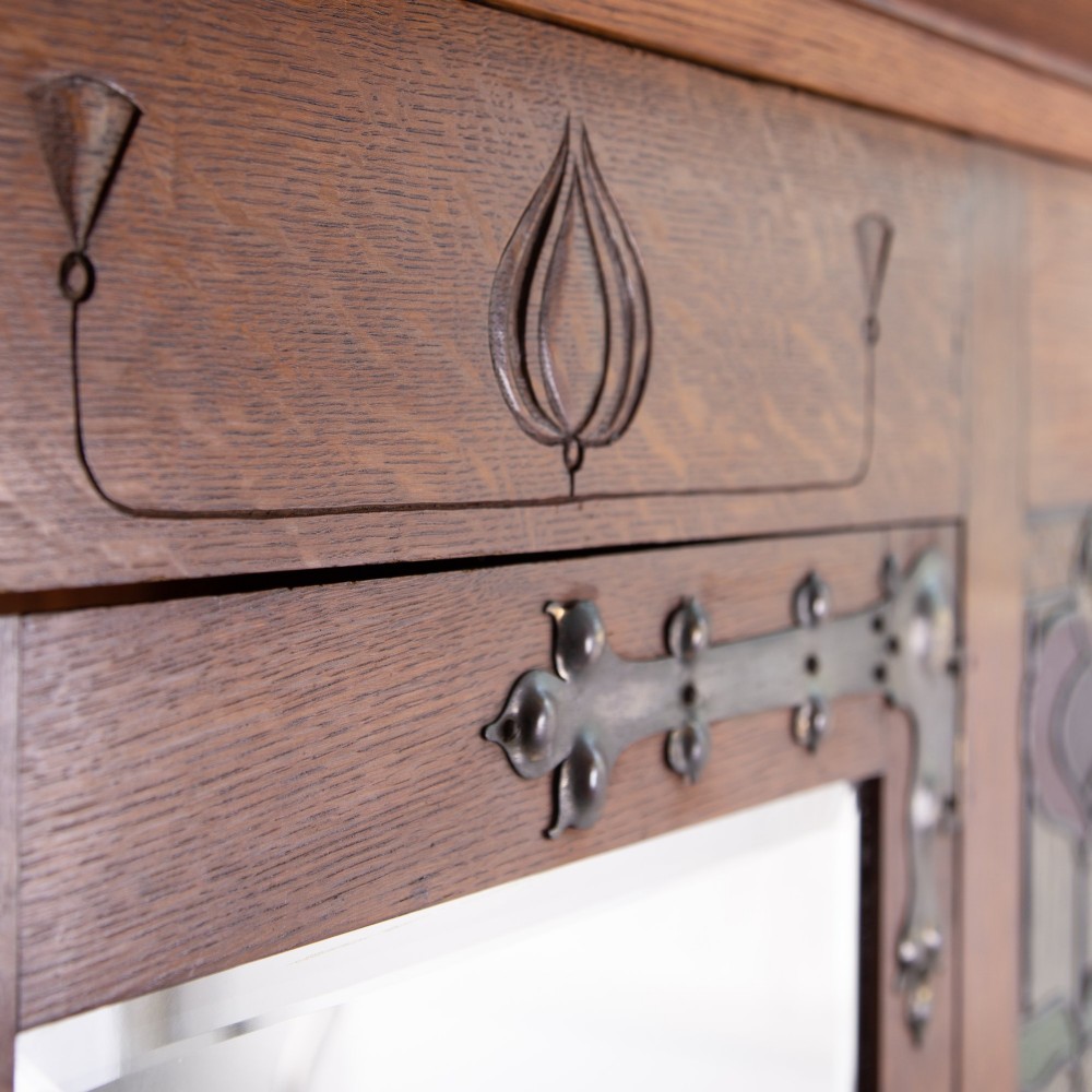 Attractive Golden Oak Arts and Crafts Wardrobe 1910 View IV