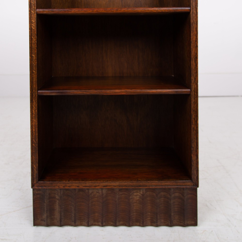Handsome Oak Bookcase C1930 View IX