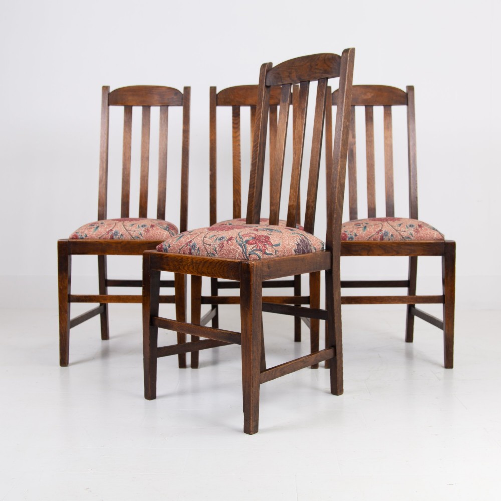 Set of 4 English Oak Arts & Crafts Dining Chairs C1910