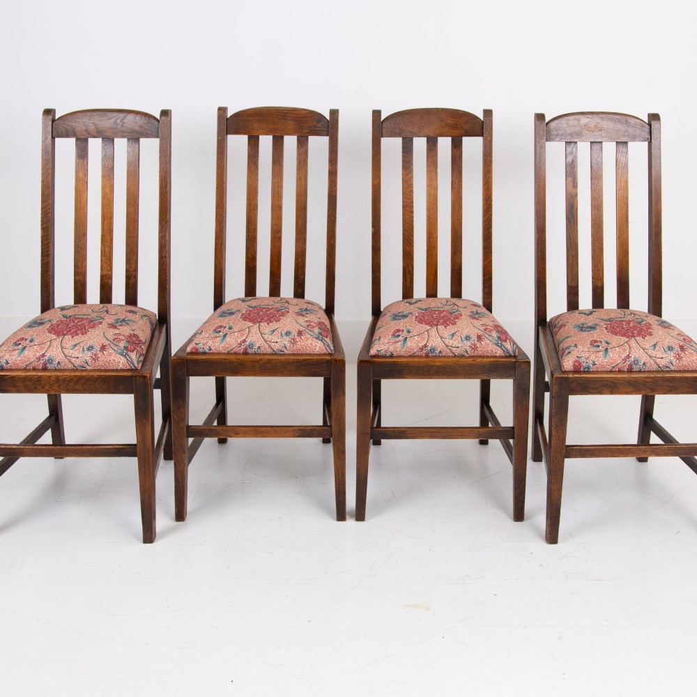 Set of 4 English Oak Arts & Crafts Dining Chairs C1910 View III