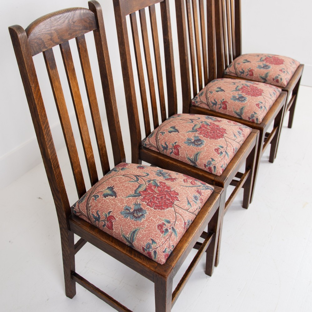 Set of 4 English Oak Arts & Crafts Dining Chairs C1910 View IV