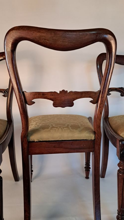 FOUR REGENCY ROSEWOOD CHAIRS - ADDITIONAL PHOTO 17