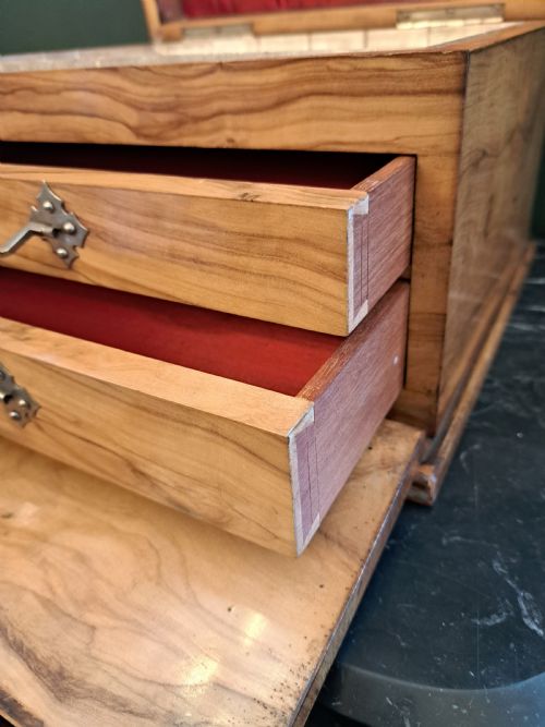 BLONDE WALNUT JEWELLERY CHEST - ADDITIONAL PHOTO 6