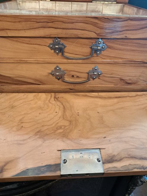 BLONDE WALNUT JEWELLERY CHEST - ADDITIONAL PHOTO 13