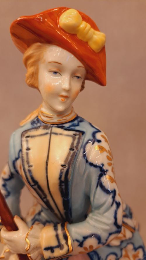 ROYAL CAPODIMONTE FACTORY FIGURINES - ADDITIONAL PHOTO 11