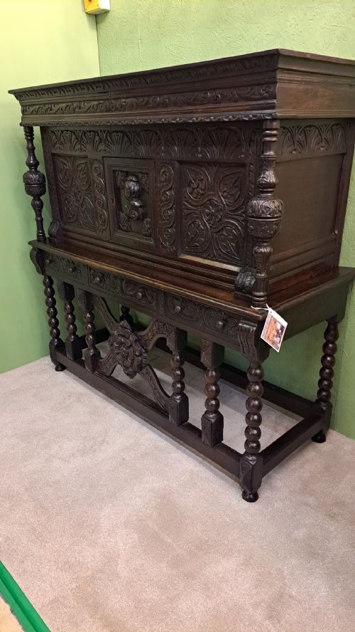 17TH CENTURY SHORT CUPBOARD - ADDITIONAL PHOTO 2