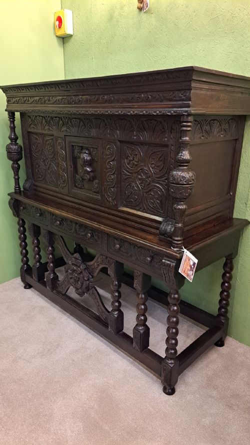 17TH CENTURY SHORT CUPBOARD - ADDITIONAL PHOTO 3