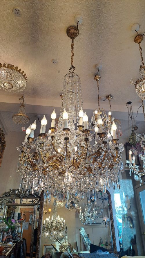 HUGE BACCARAT ELECTROLIER - ADDITIONAL PHOTO 5