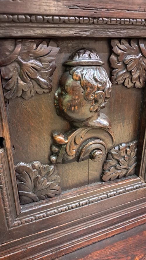 17TH CENTURY SHORT CUPBOARD - ADDITIONAL PHOTO 8