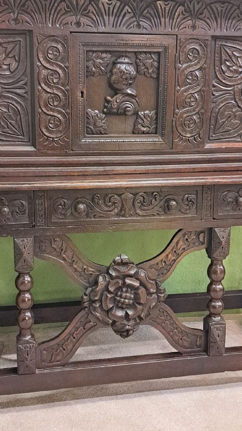 17TH CENTURY SHORT CUPBOARD - ADDITIONAL PHOTO 12