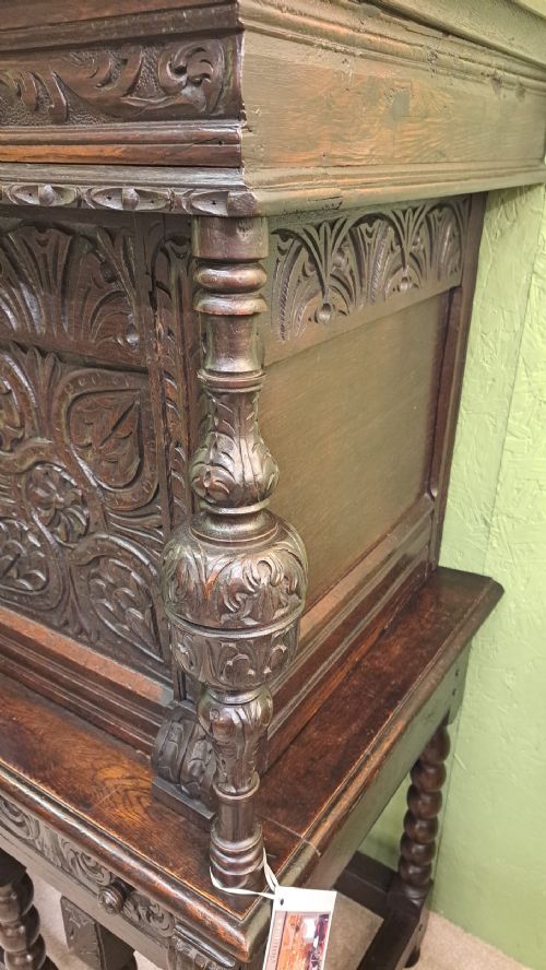 17TH CENTURY SHORT CUPBOARD - ADDITIONAL PHOTO 11