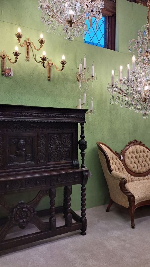 17TH CENTURY SHORT CUPBOARD - ADDITIONAL PHOTO 13