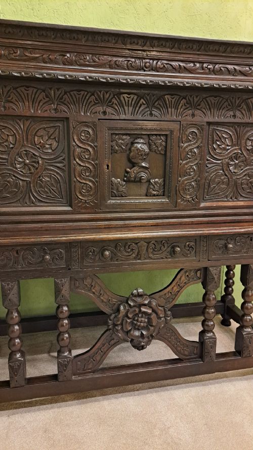17TH CENTURY SHORT CUPBOARD - ADDITIONAL PHOTO 14