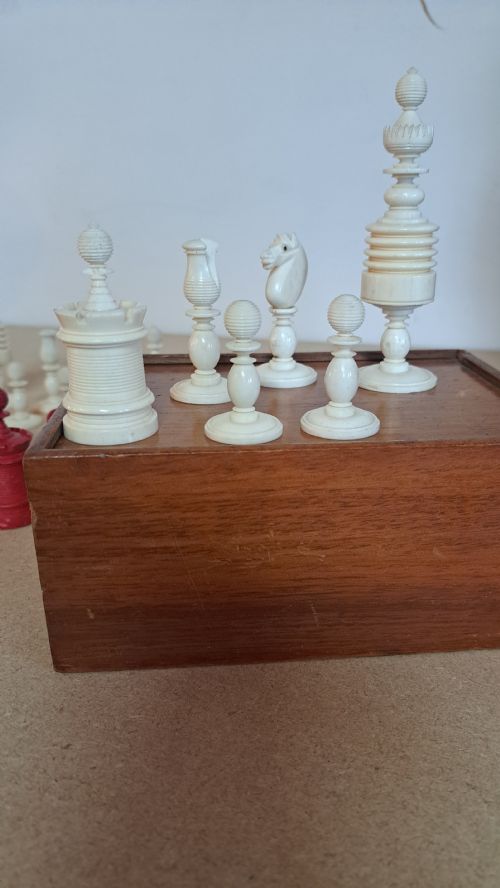 JOHN BARLEYCORN BONE CHESS SET - ADDITIONAL PHOTO 1