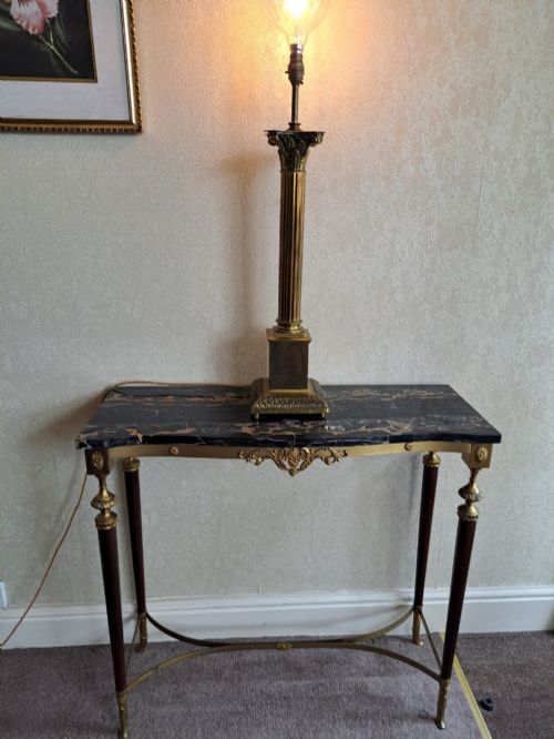 BRASS TABLE LAMP
