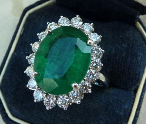 fig 1. Wonderful 8ct emerald and diamonds 18ct white gold 1950's cluster cocktail vintage antique ring