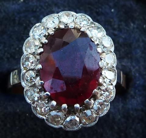 Stunning 18ct Gold Platinum 3.15ct Ruby and Diamond Art Deco Cluster Ring