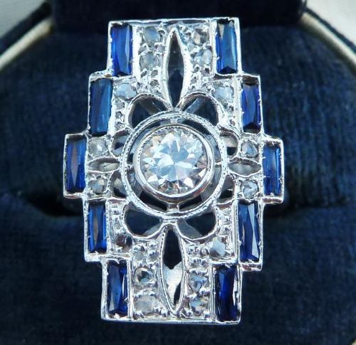 Gorgeous 18ct White Gold Art Deco 0.75ct Diamond and Sapphire Elongated Vintage Antique Ring