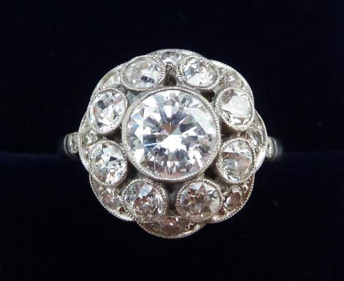 Gorgeous Platinum Art Deco 2.35ct Diamond Daisy Cluster Vintage Antique Ring