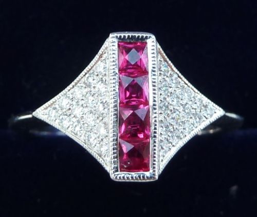 Beautiful 18ct White Gold 1ct Ruby and Diamond Cluster Vintage Antique Ring