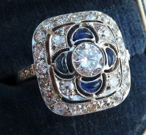 fig 2. Big beautiful art deco Sapphire and 1.70ct Diamond platinum cluster vintage antique ring