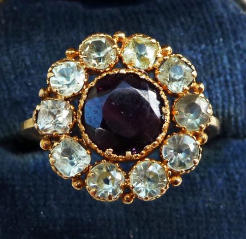 Gorgeous 18ct 18k Gold Garnet and Chrysoberyl Daisy Cluster Vintage Antique Ring C.1821