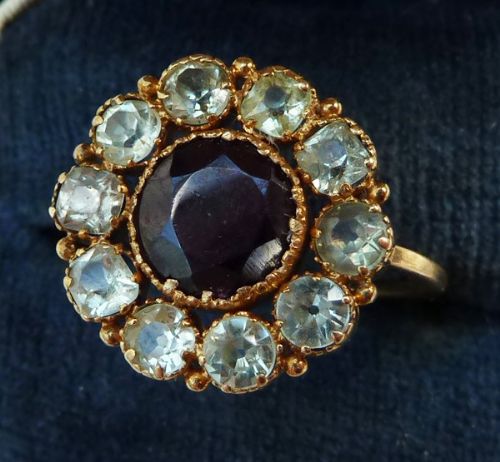 fig 1. Gorgeous 18ct 18k gold garnet and chrysoberyl daisy cluster vintage antique ring c.1821