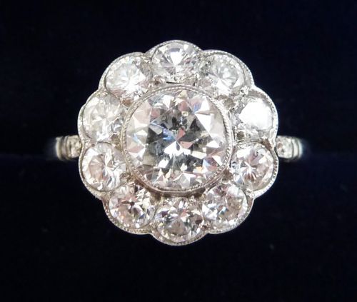 Gorgeous Platinum Art Deco 1.85ct Diamond Daisy Cluster Vintage Antique Ring