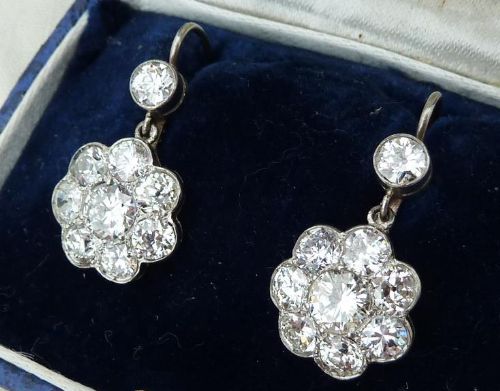 fig 1. Stunning 18ct & platinum art deco 4.30ct diamond diamond daisy vintage antique cluster earrings