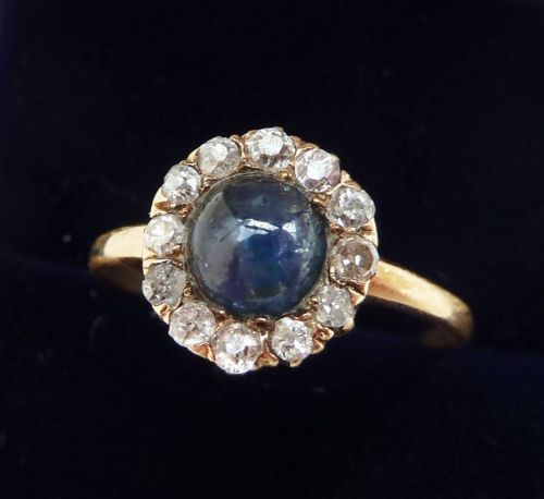 fig 1. Beautiful victorian 18ct 18k gold cabochon sapphire and diamond daisy cluster vintage antique ring