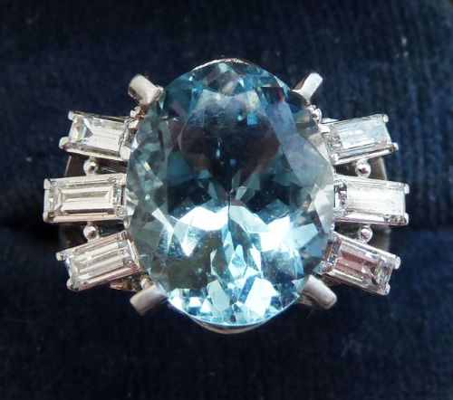 Fabulous Art Deco 18ct 18k White Gold 6.31ct Aquamarine and Baguette Diamonds Vintage Antique Ring