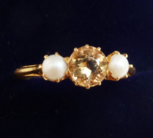 fig 1. Beautiful victorian 18ct gold 0.40ct citrine and pearl trilogy vintage antique ring