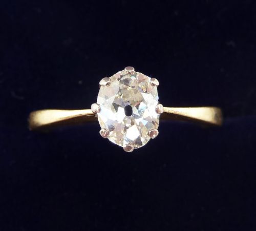 Gorgeous Edwardian 18ct 18k Gold and Platinum Gold Oval Cut 0.75ct Diamond Solitaire Vintage Antique Ring