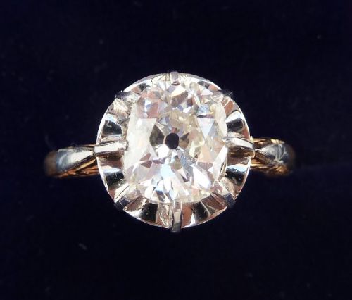 Superb Art Deco 18ct and White Gold 1.60ct Cushion Cut Diamond Solitaire Vintage Antique Ring