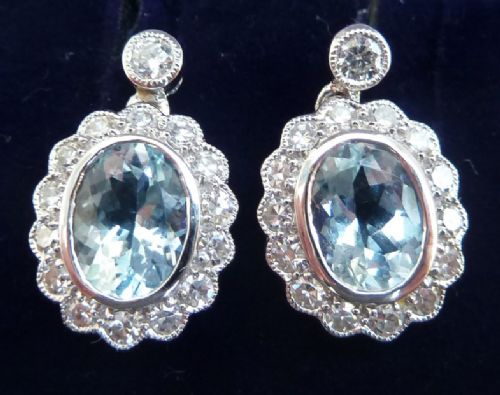 Gorgeous Art Deco 18ct 18k White Gold Aquamarine and Diamond Vintage Antique Cluster Drop Earrings