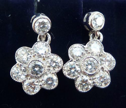 Gorgeous Art Deco 18ct 18k White Gold 1.12ct Diamond Daisy Vintage Antique Cluster Drop Earrings