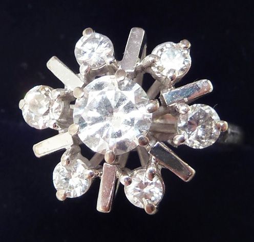 fig 1. Gorgeous art deco 18ct 18k white gold 1.30ct diamond daisy cluster vintage antique ring