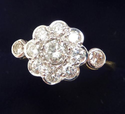 fig 1. Beautiful art deco 18ct 18k and white gold 1.05ct diamond daisy vintage antique ring