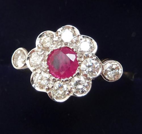 fig 1. Gorgeous art deco 18ct 18k and white gold ruby and diamond daisy vintage antique ring