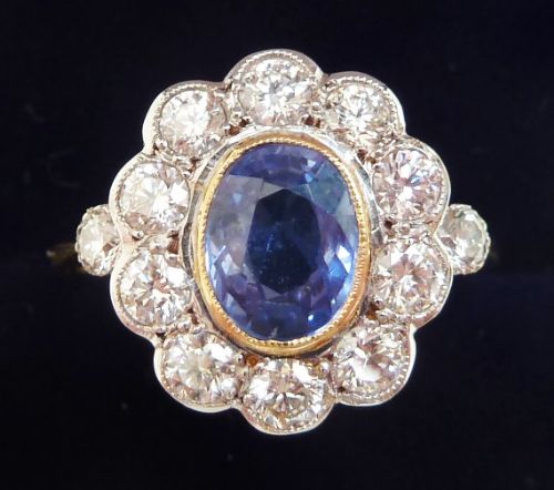 Gorgeous 18ct 18k and White Gold Ceylon 1.20ct Sapphire and Diamond Cluster Ring