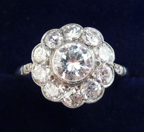 Gorgeous Art Deco Platinum 1.52ct Diamond Daisy Vintage Antique Cluster Ring