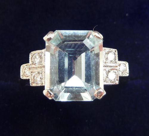 Stunning Art Deco Platinum 3ct Emerald Cut Aquamarine and Diamond Vintage Antique Ring
